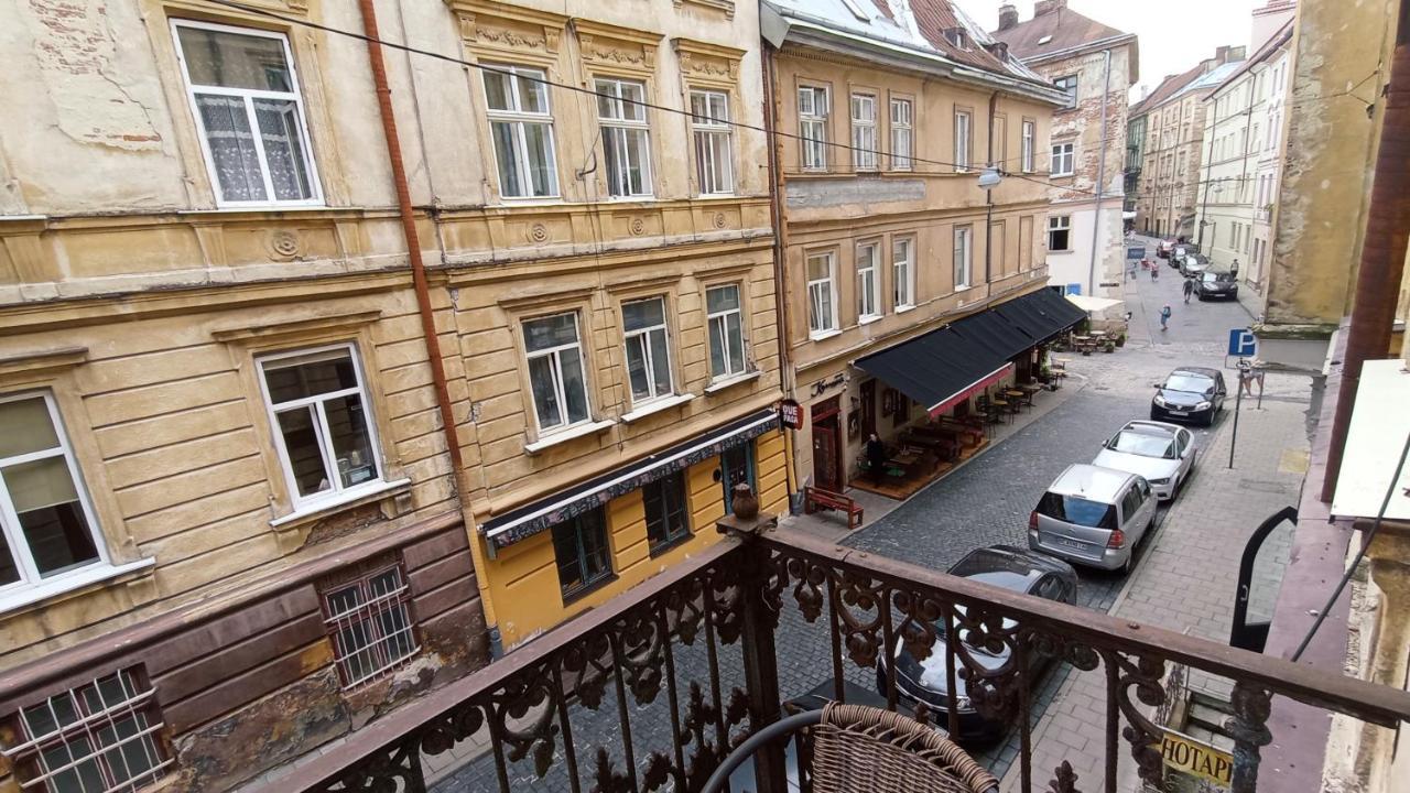 Ляльковий Театр Не Мансарда Liov Exterior foto